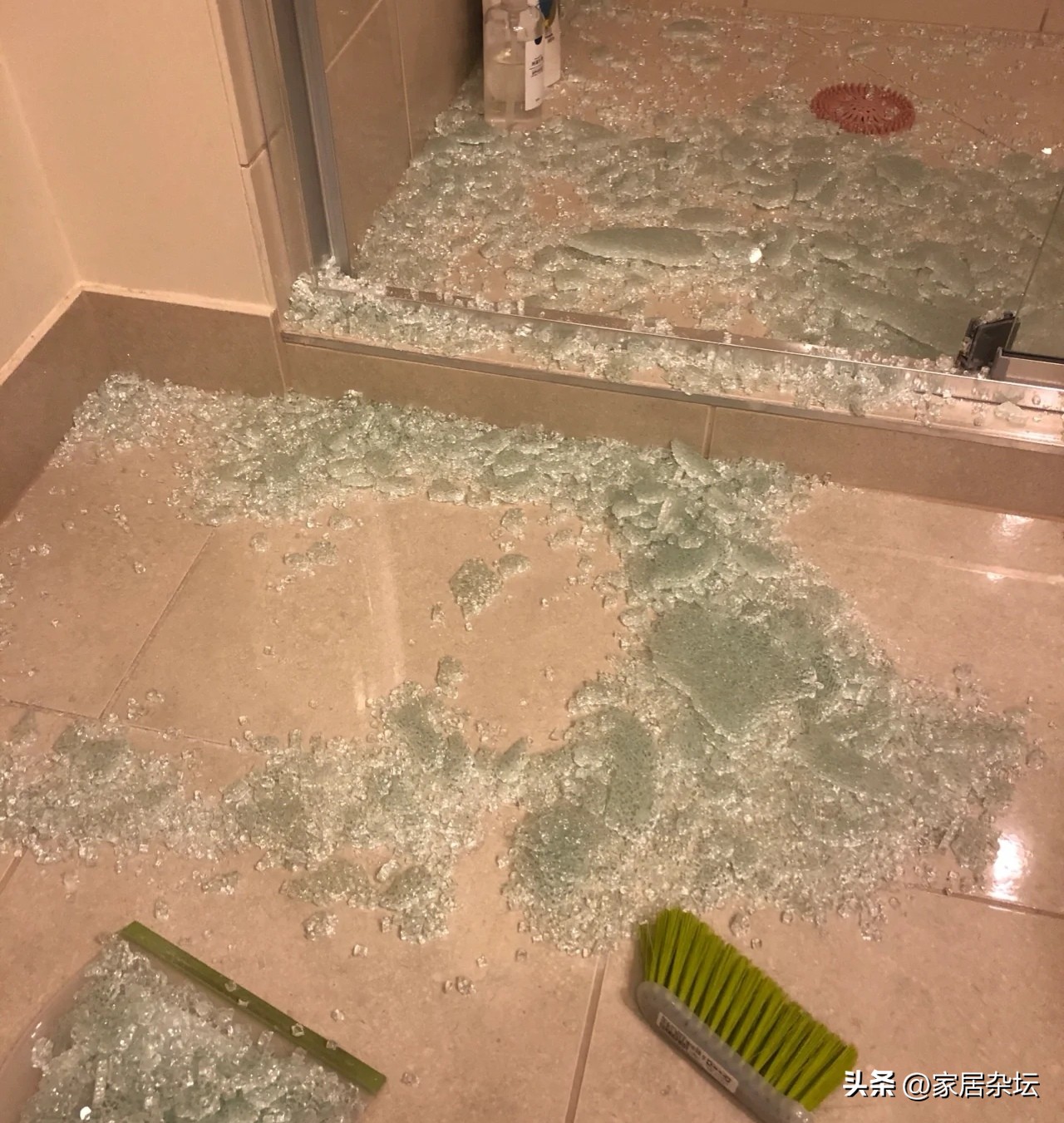 玻璃浴房的优缺点,买淋浴房注意哪些