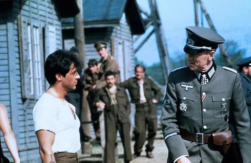 球王贝利和史泰龙的电影,世界惊险故事500则