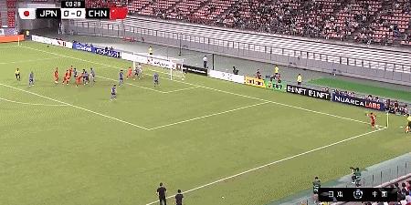 日本球迷评论国足球迷,日本球迷为中国球员打抱不平