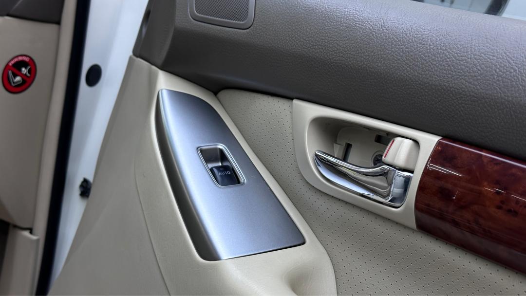 03年丰田霸道全车翻新多少钱,2004款丰田霸道拆车视频