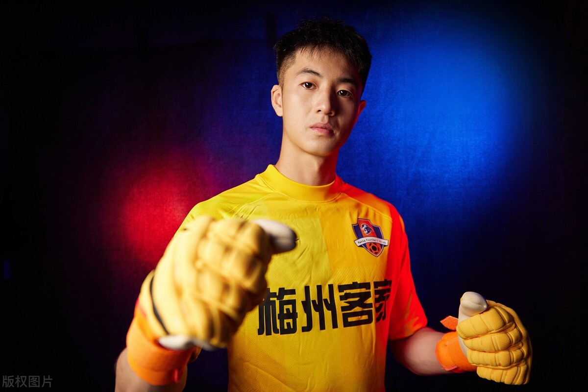 梅州客家足球俱乐部写真,梅州客家队海报