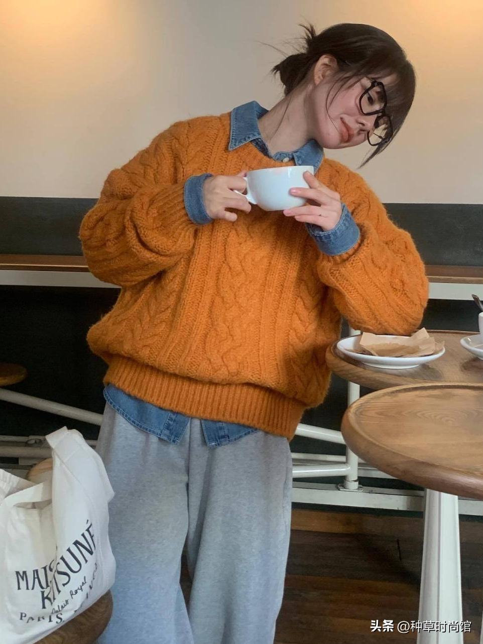 韩国小姐姐冬日穿搭,拜托冬天穿短袖