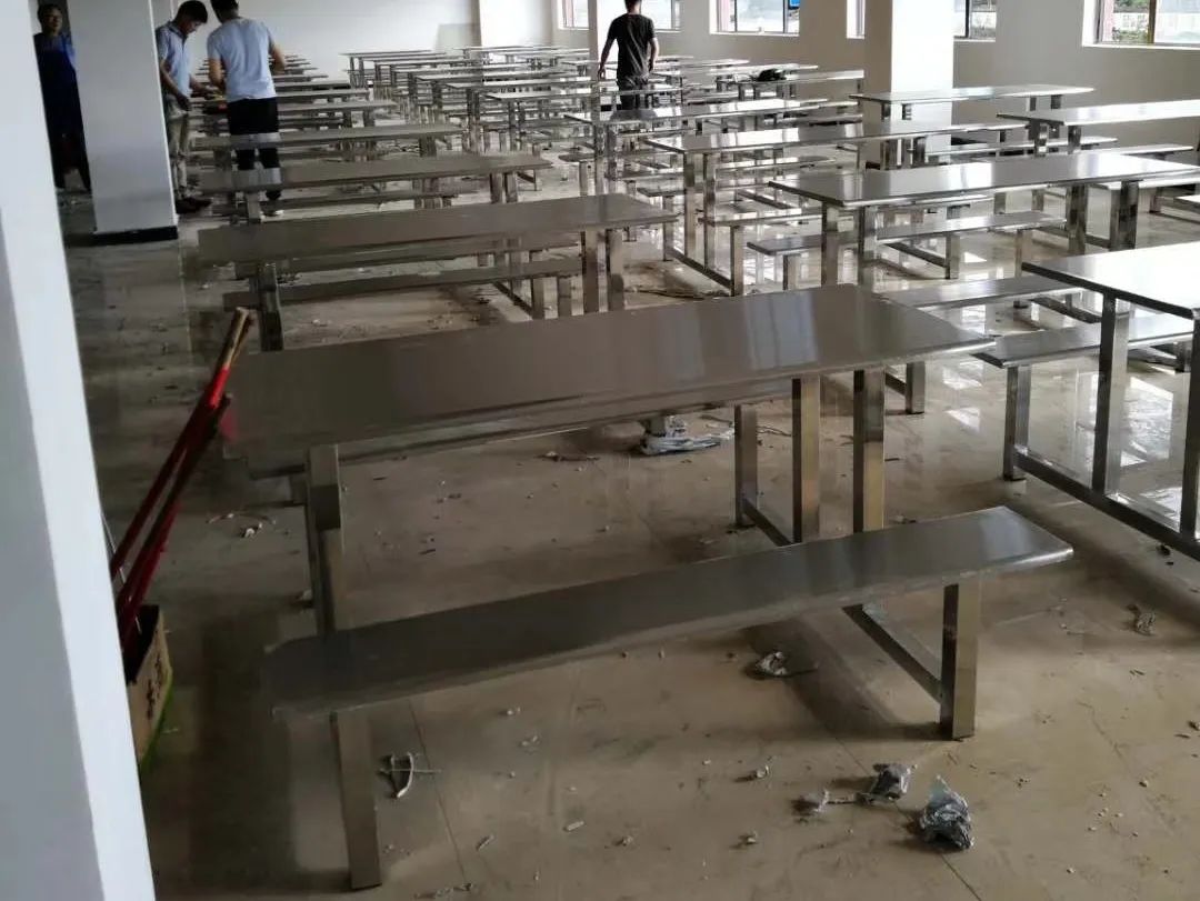 食堂桌椅不锈钢组合安装,武汉食堂连体桌椅