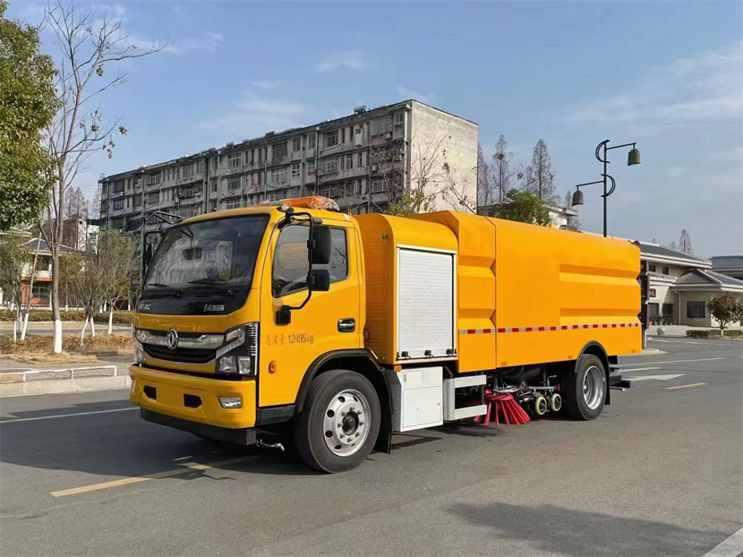 扫路清扫车供应厂家,洗扫路面车厂家