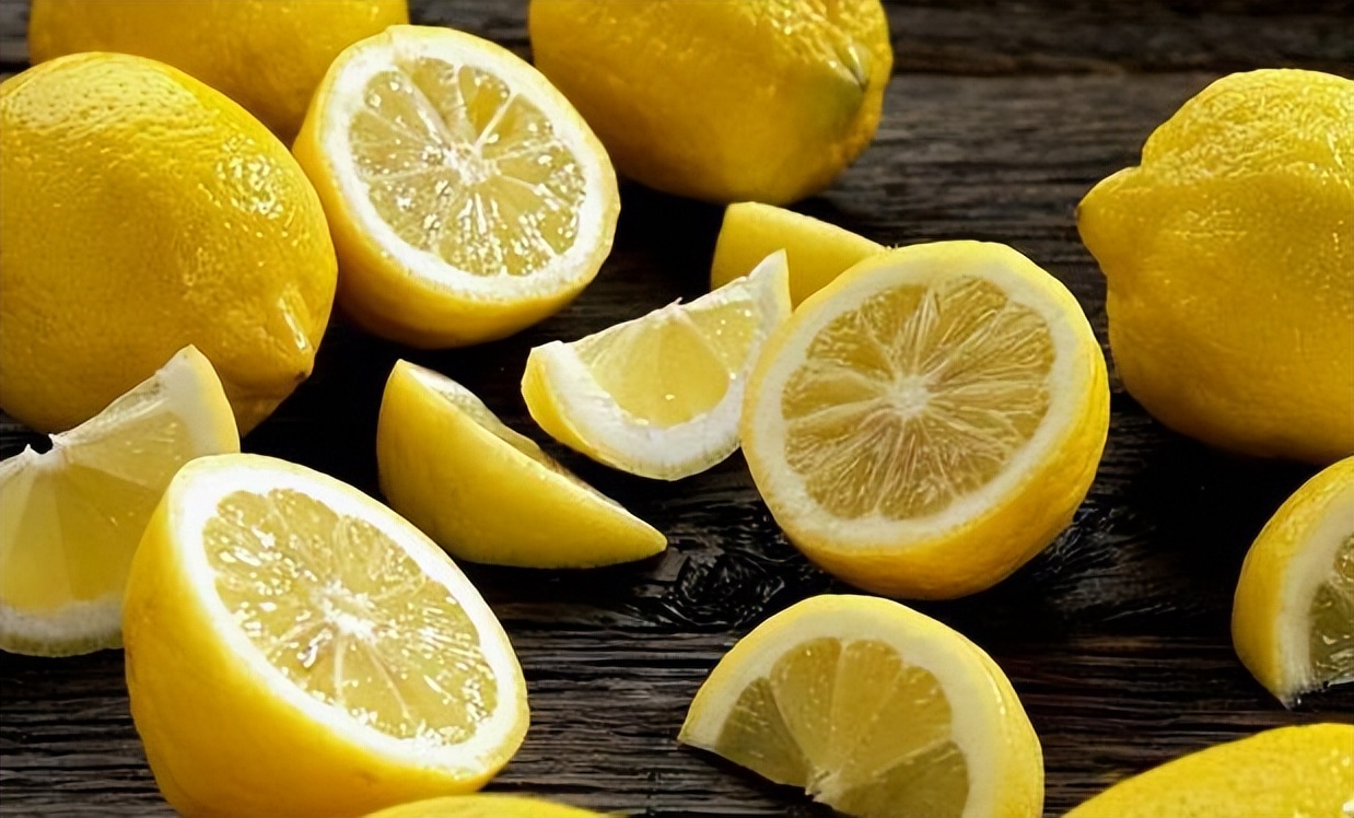 二型糖尿病能吃的降低血糖的水果,这4种糖尿病害怕的水果建议常吃