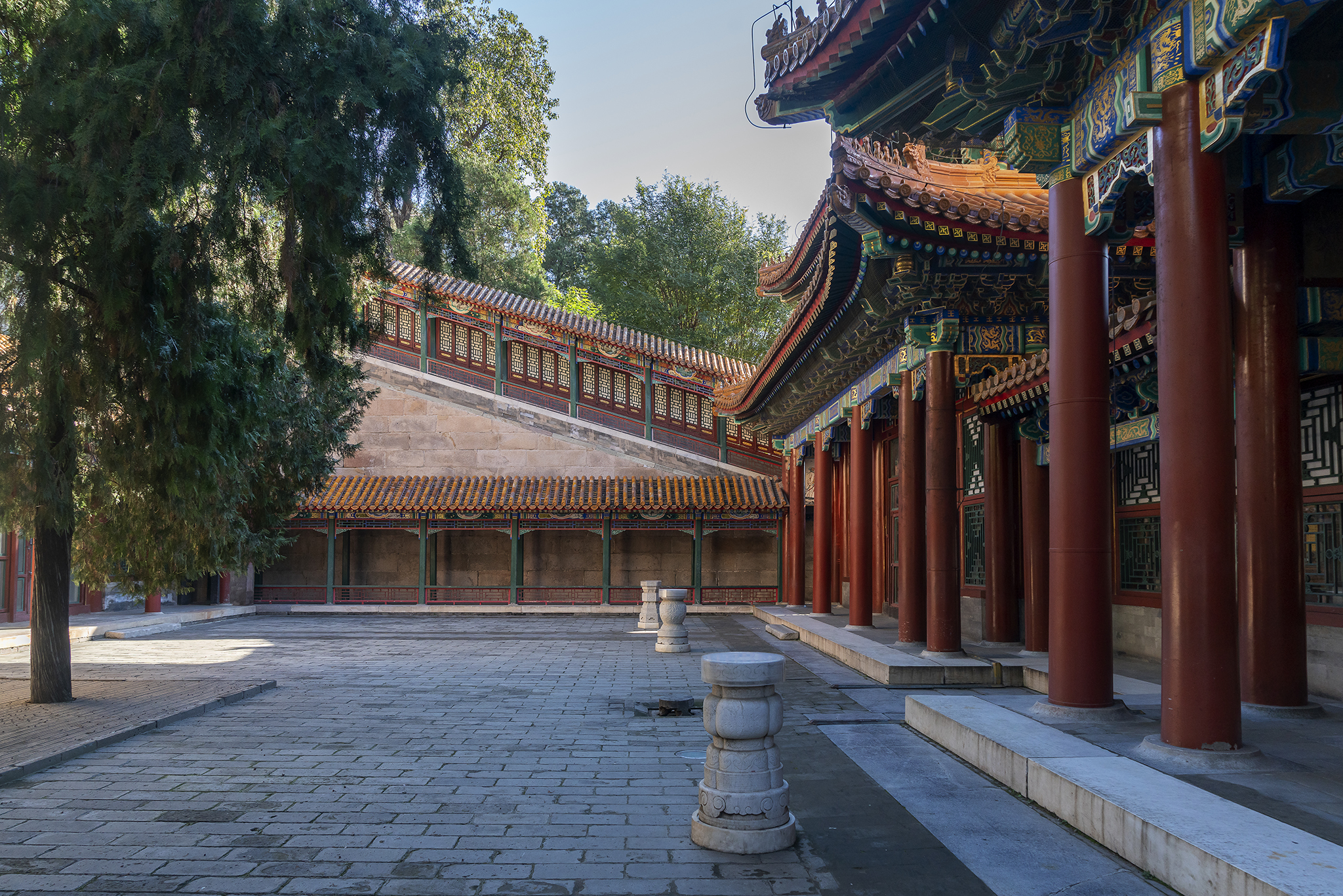 漫步北京颐和园,走颐和园长廊寓意