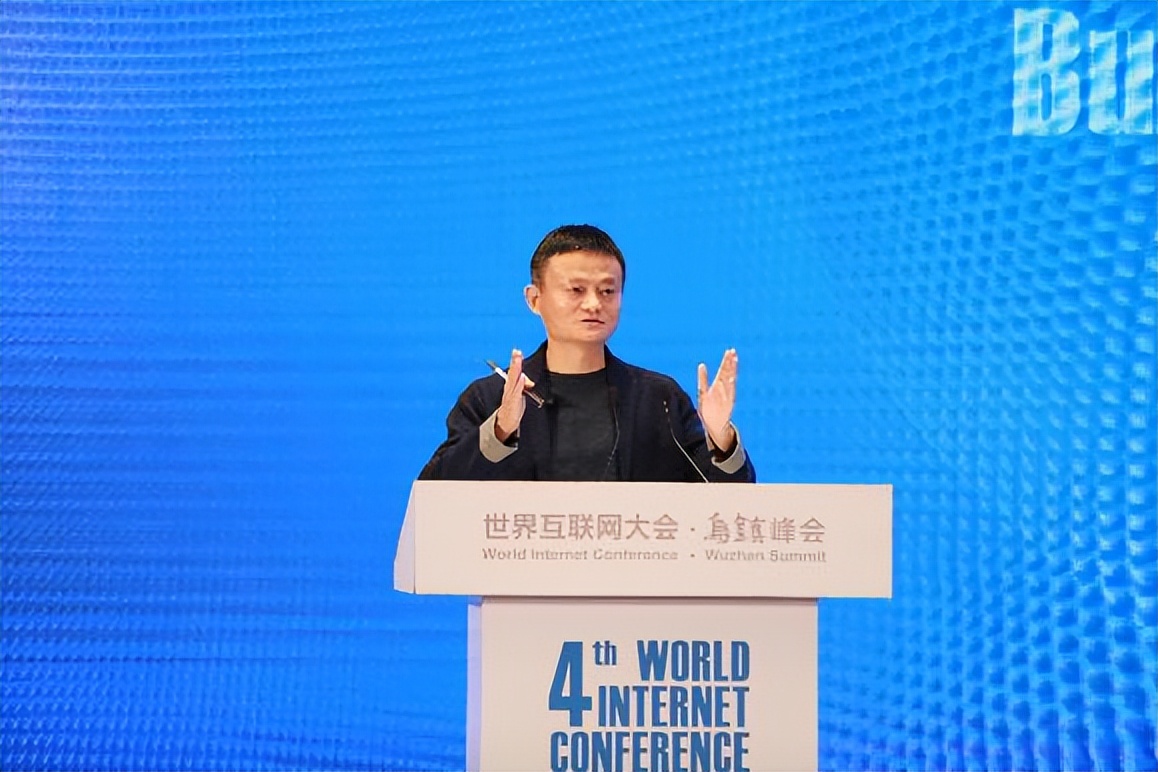 马云用英语和美国记者对话,马云达沃斯演讲双语