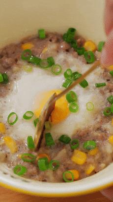 我逢人就夸的神仙搭配！燥热的夏天很该吃，几分钟就能蒸出一锅鲜