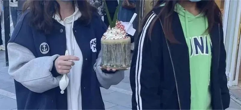 网上曝光章鱼须事件,关于章鱼事件