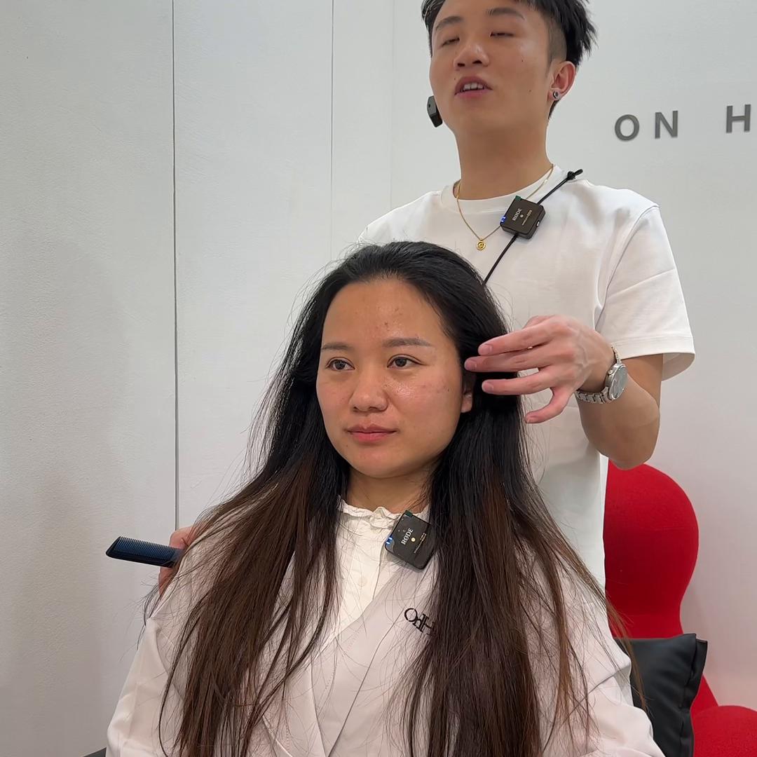 高额头放圆脸女生一定要尝试的减龄层次锁骨发@抖音短视频