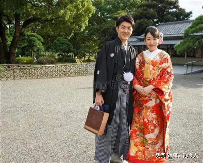 不婚不爱不生子，躺平摆烂，“日本”的低欲望社会有多可怕？