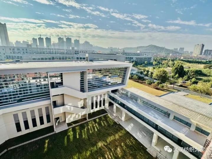 涓浗鍗佸ぇ楂樿柂鐑棬涓撲笟,涓浗鍗佸ぇ寮哄娍涓撲笟鎺掑悕