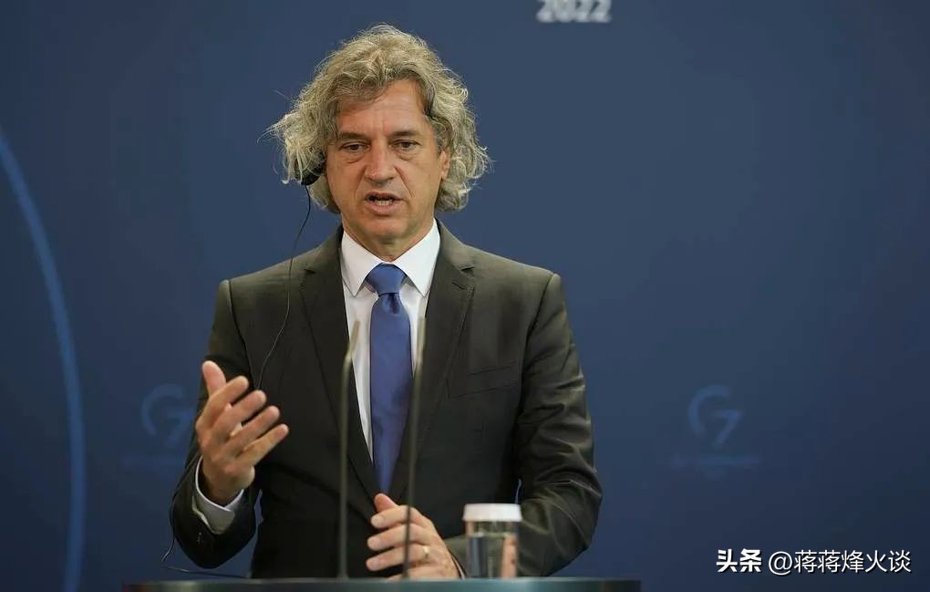 斯洛文尼亚送乌克兰多少辆坦克,斯洛文尼亚经商