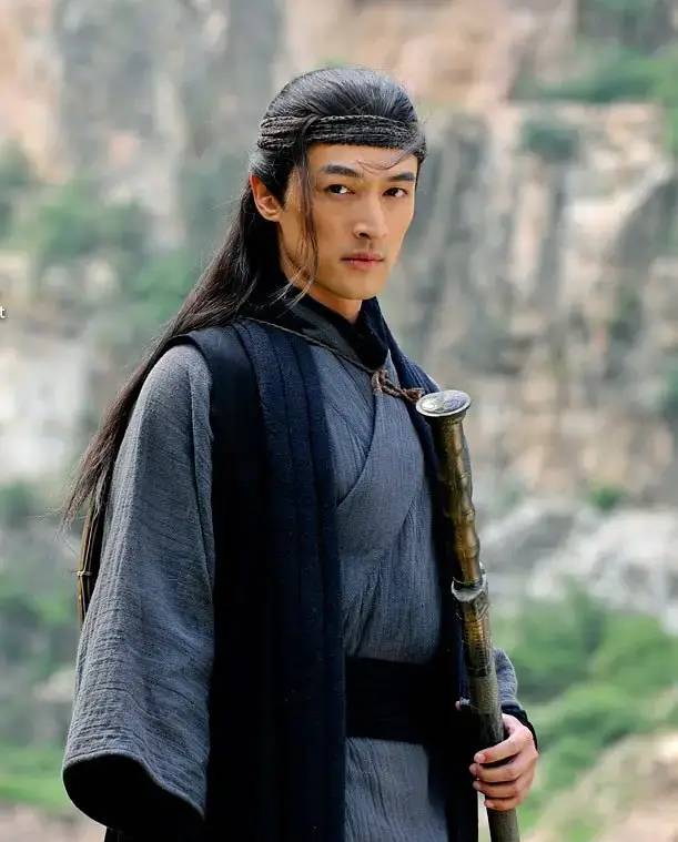 消失六年的他回来了,消失五年的他