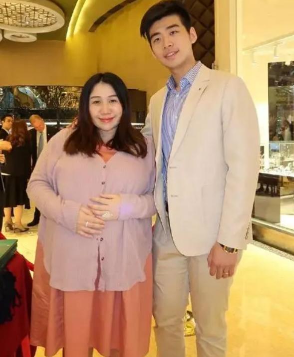 辛奇隆赌王家族,何鸿燊和辛奇隆结婚了吗