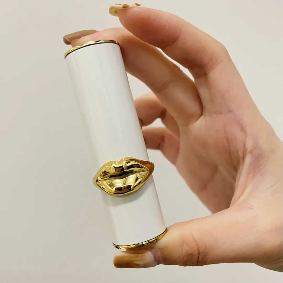 润唇膏越涂越干,润本唇膏越涂越干