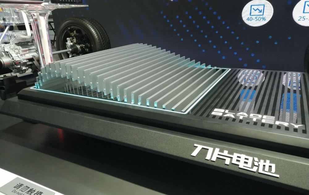 比亚迪新能源车电瓶终身免费吗,比亚迪纯电动都是终身换电瓶吗