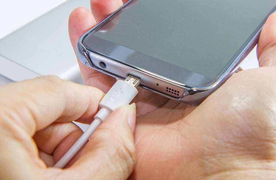 现在手机电池充电都是随便充吗,手机电池最好不要充到100%