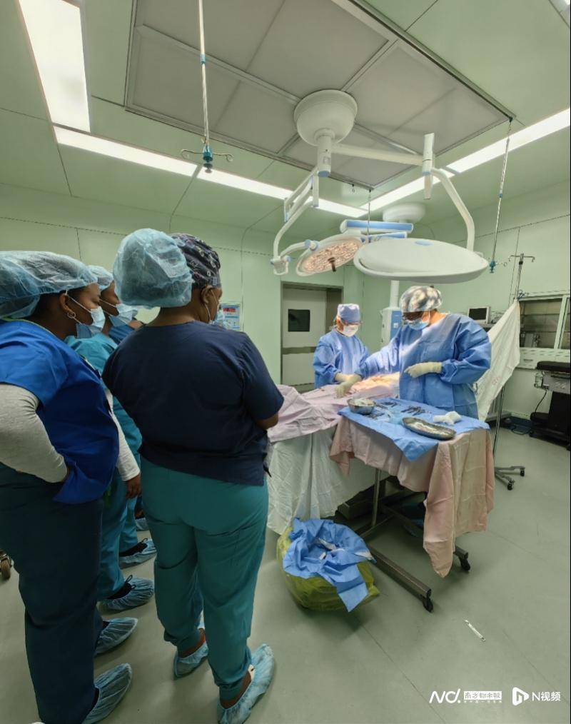 专科支持一人：是广州泌尿外科外科医生多米尼加