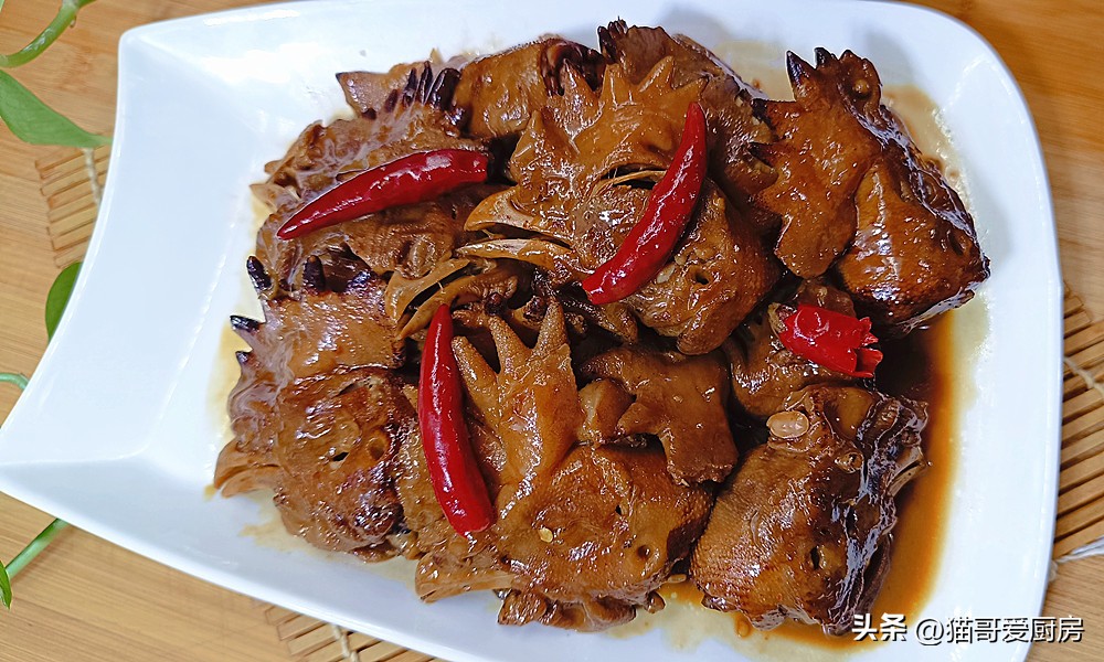 鸡头怎么做特别好吃,鸡头应该怎么熬才好吃