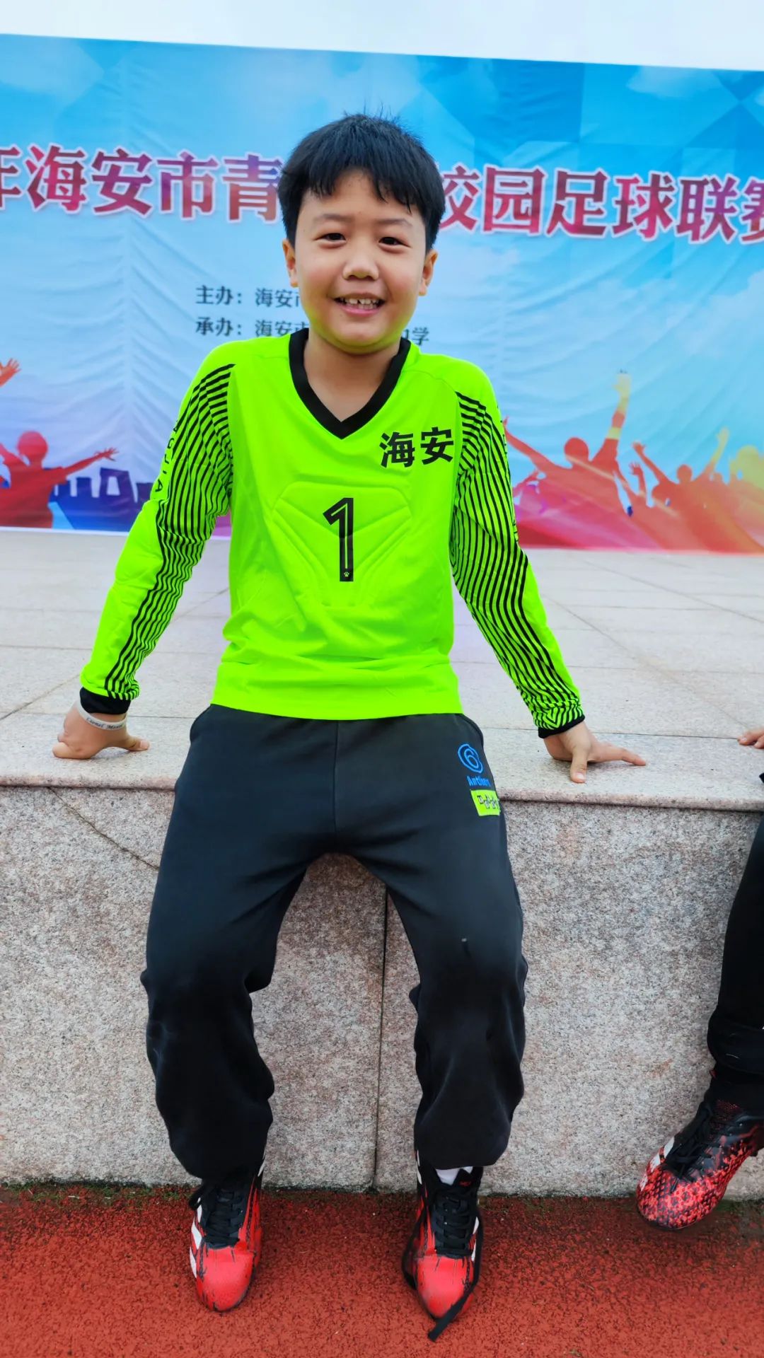 城南小学足球2021比赛,学校举行春季校园足球联赛