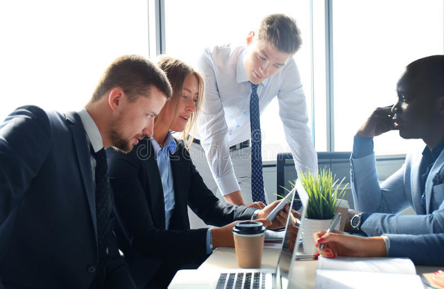 创业该越来越勇还是越难而退,创业是水到渠成还是出奇制胜