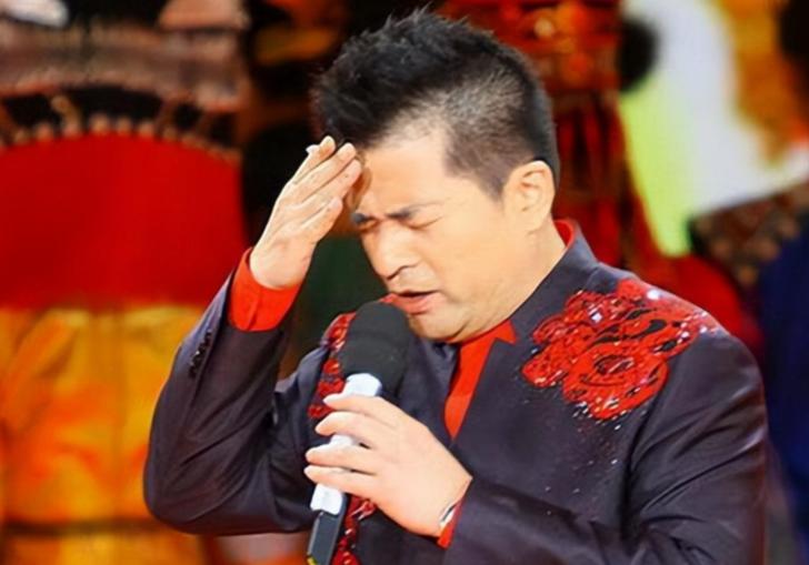 从央视名嘴到无名大爷,从无名到高朋满座郭德纲