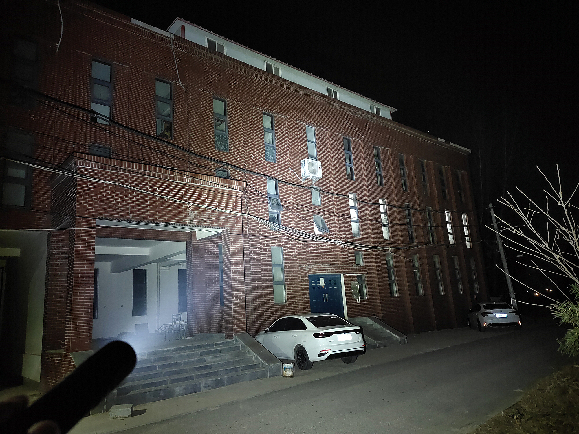 纳丽德e52c手电测评,纳丽德e52手电