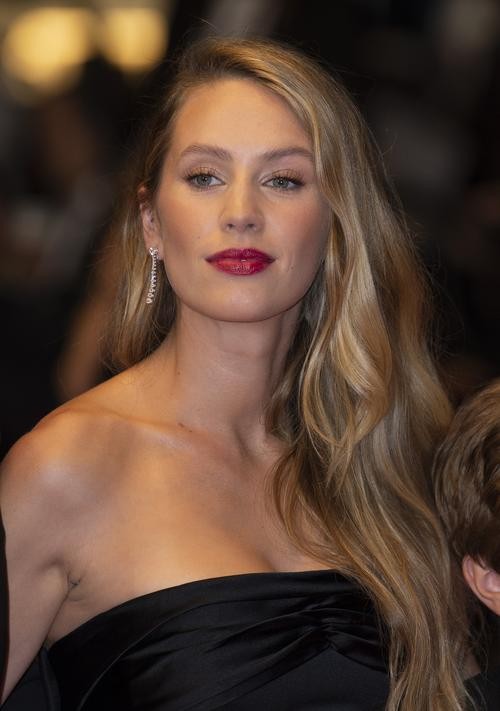 玛丽昂·歌迪亚：从小镇女孩到国际影坛巨星的崛起