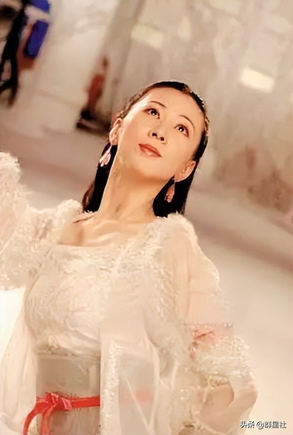 人体模特汤加丽，父亲断交，丈夫离婚，为艺术“献身”真的值吗？