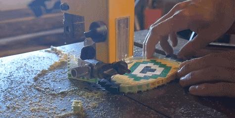 有多少老外买铁锹回家是为了当吉他弹？