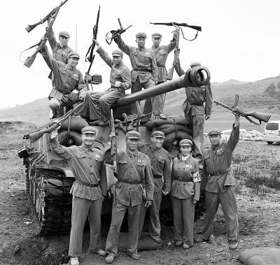 92岁老兵回忆抗美援朝数次落泪,82岁抗战老兵时隔60年与原配重逢