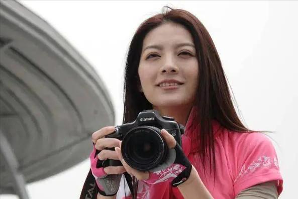 天涯八卦张默房祖名,房祖名张默能完全戒毒吗