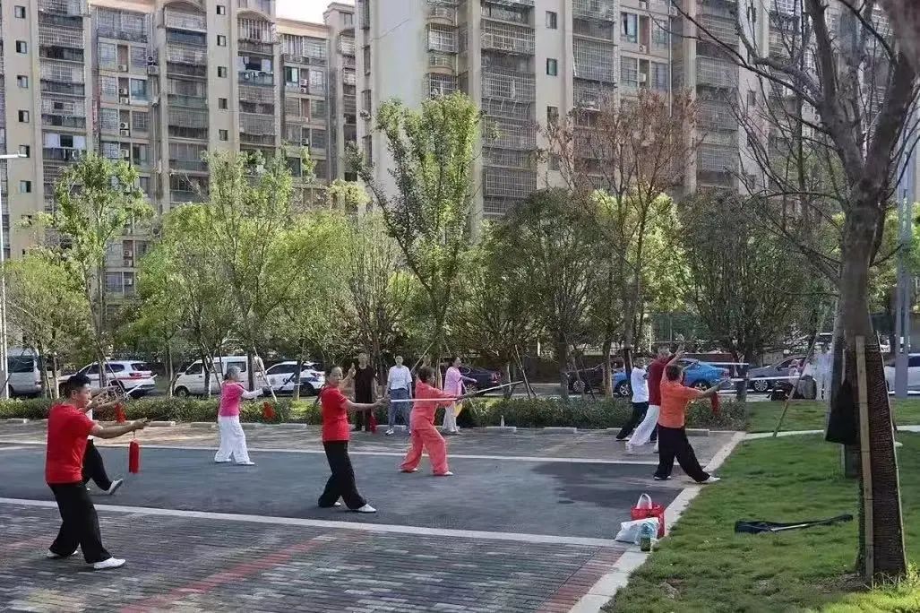 公园在家门口,公园就在家门口低密度高绿化