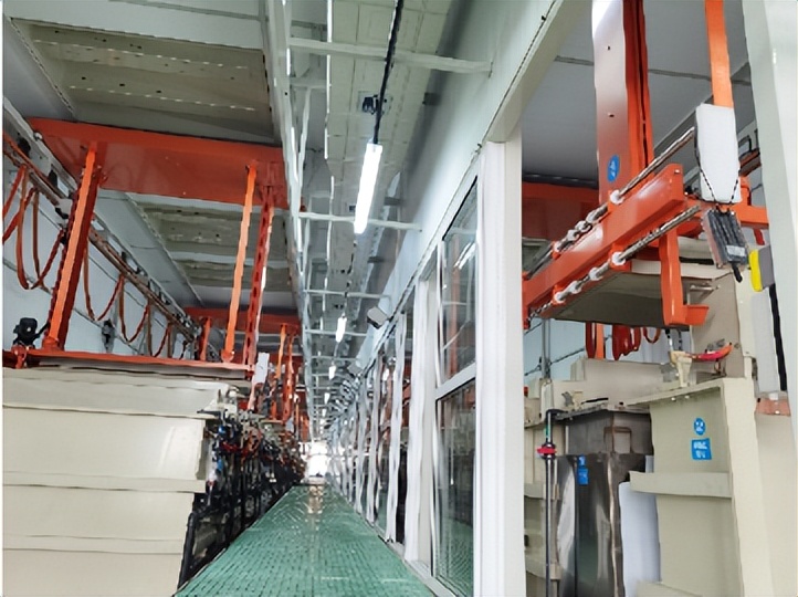 三十五岁创业成功的老板经历,37岁成为五百强企业的董事长