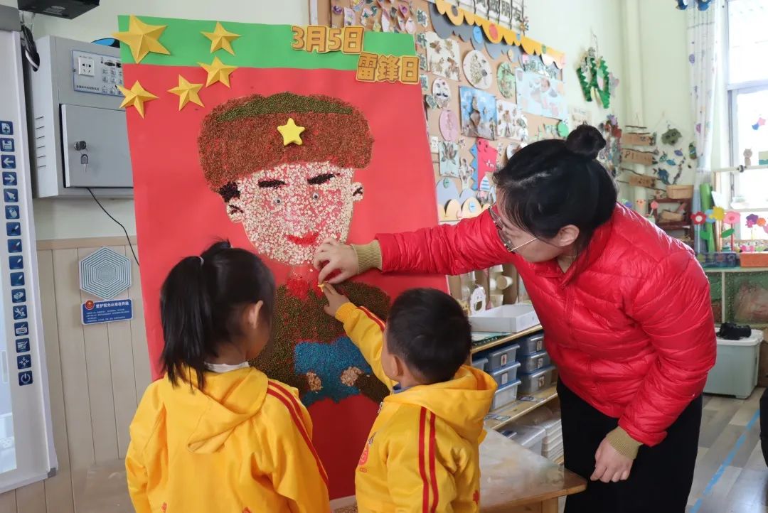 学雷锋，邢台市教育系统在行动