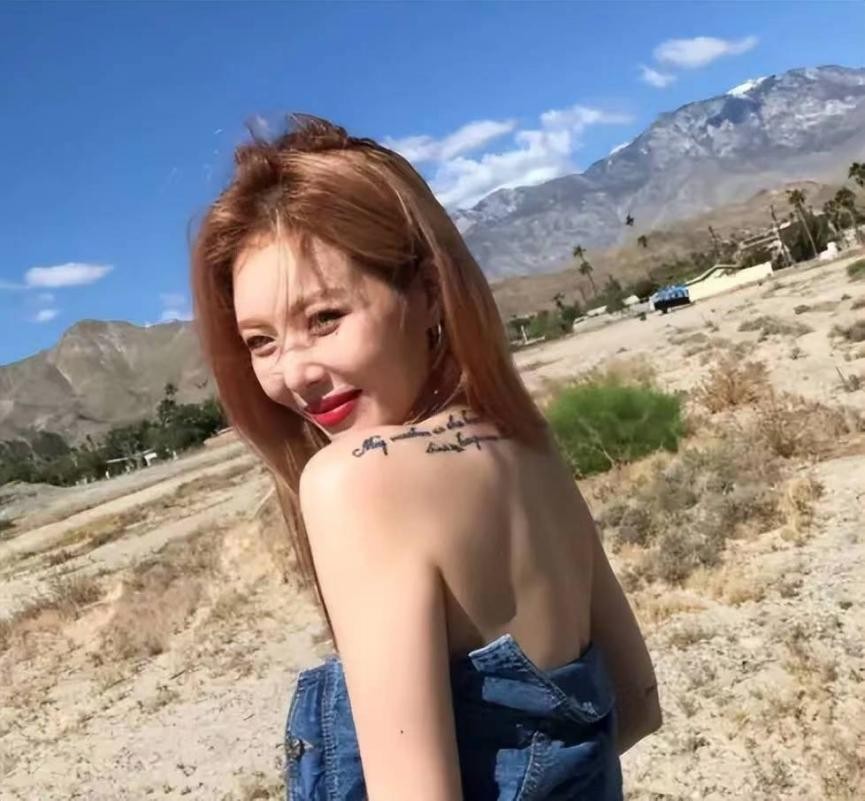 盘点韩国女明星最敢穿的衣服,韩国女星近期着装精选