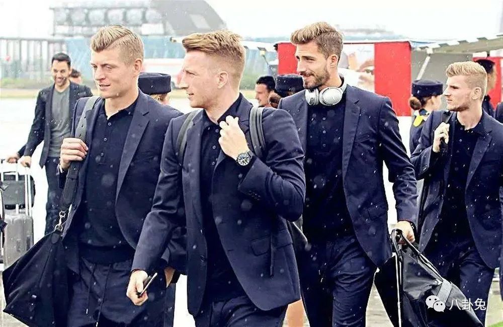 欧洲杯球星戴什么手表最好,世界杯球星都戴什么手表