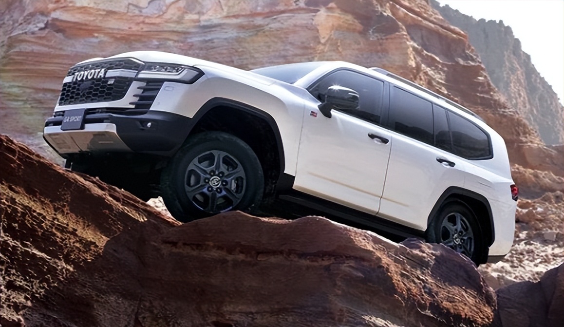 加价到200万提车却要等4年，国人该停止“神化”丰田了？