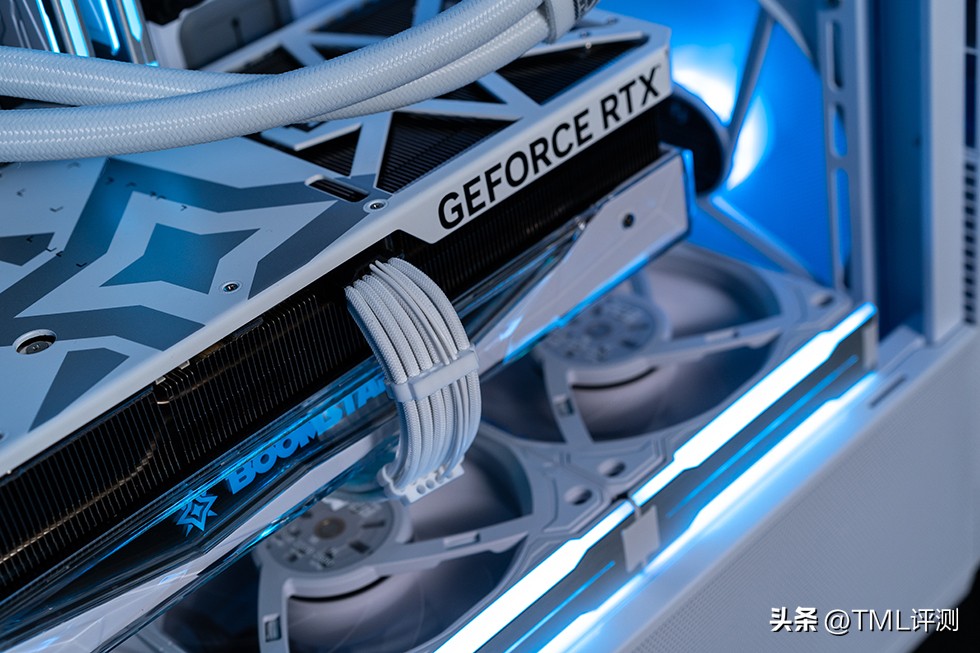 联力新款P28性能风扇,联力v2风扇