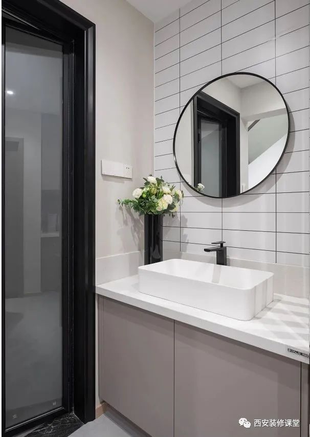 小尺寸卫生间装修效果图,卫生间干湿分离装修效果图尺寸