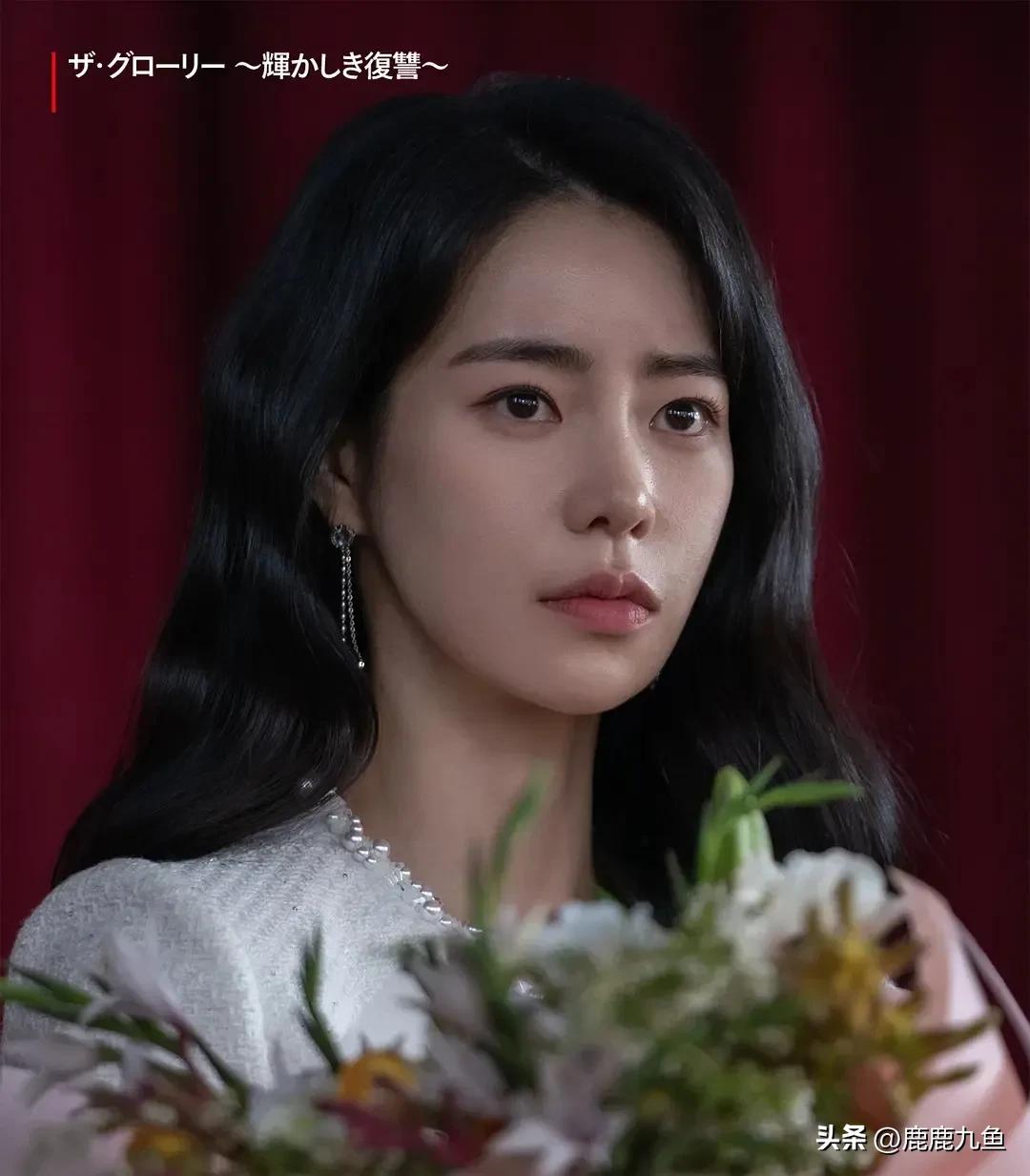 深度解析《黑暗荣耀》河道英不放弃妻子婚内出轨生下的女儿