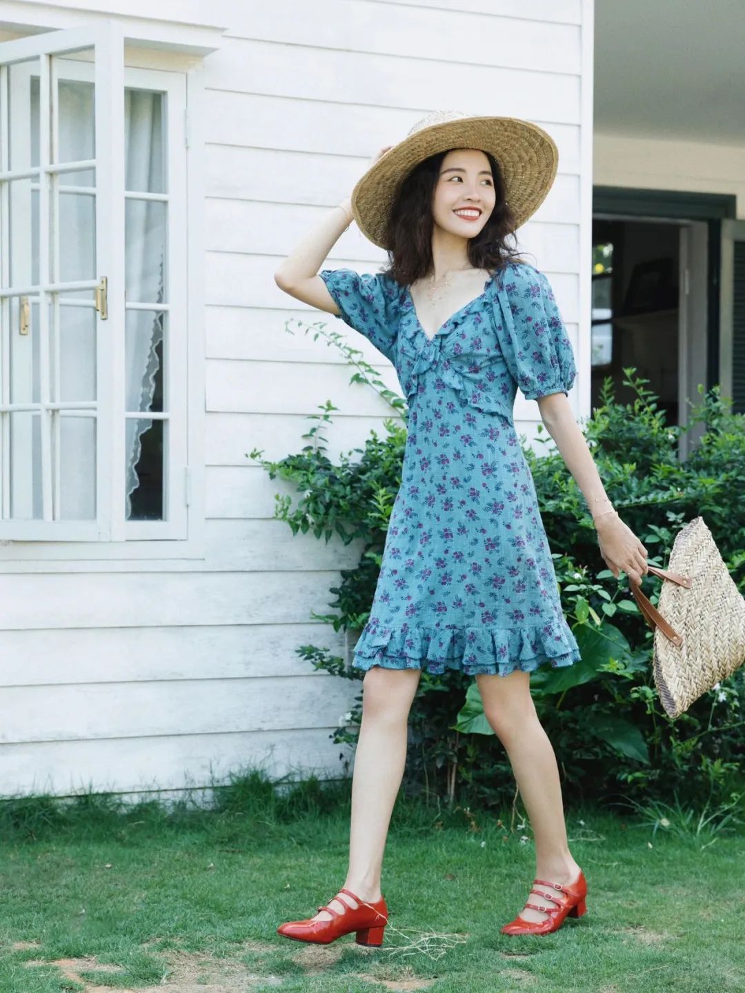 适合旅游穿的花裙子,夏天的花裙子美丽又治愈