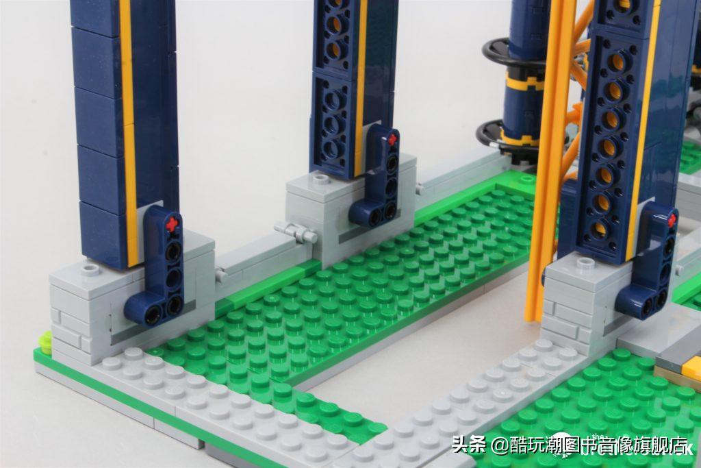 乐高翻滚过山车开箱并拼装,乐高过山车10303开箱