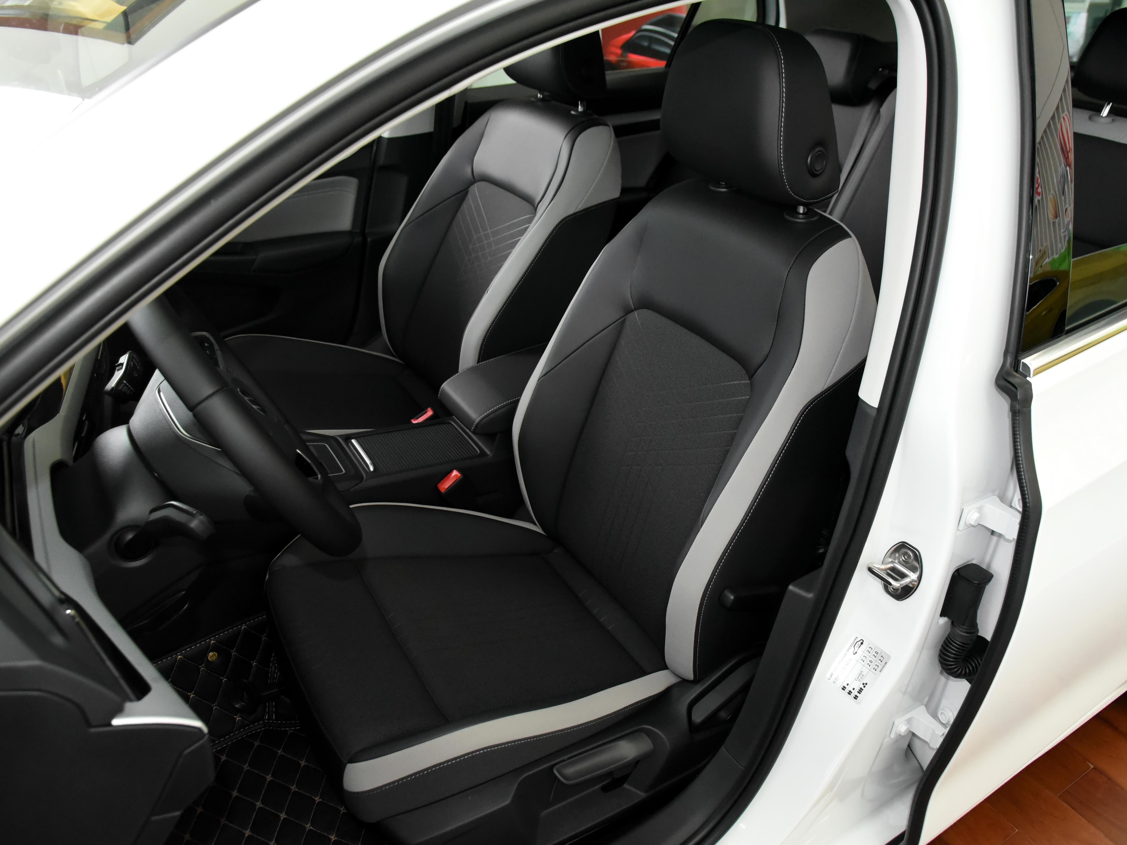 大众高尔夫价格表最新款,大众新款高尔夫低配价格