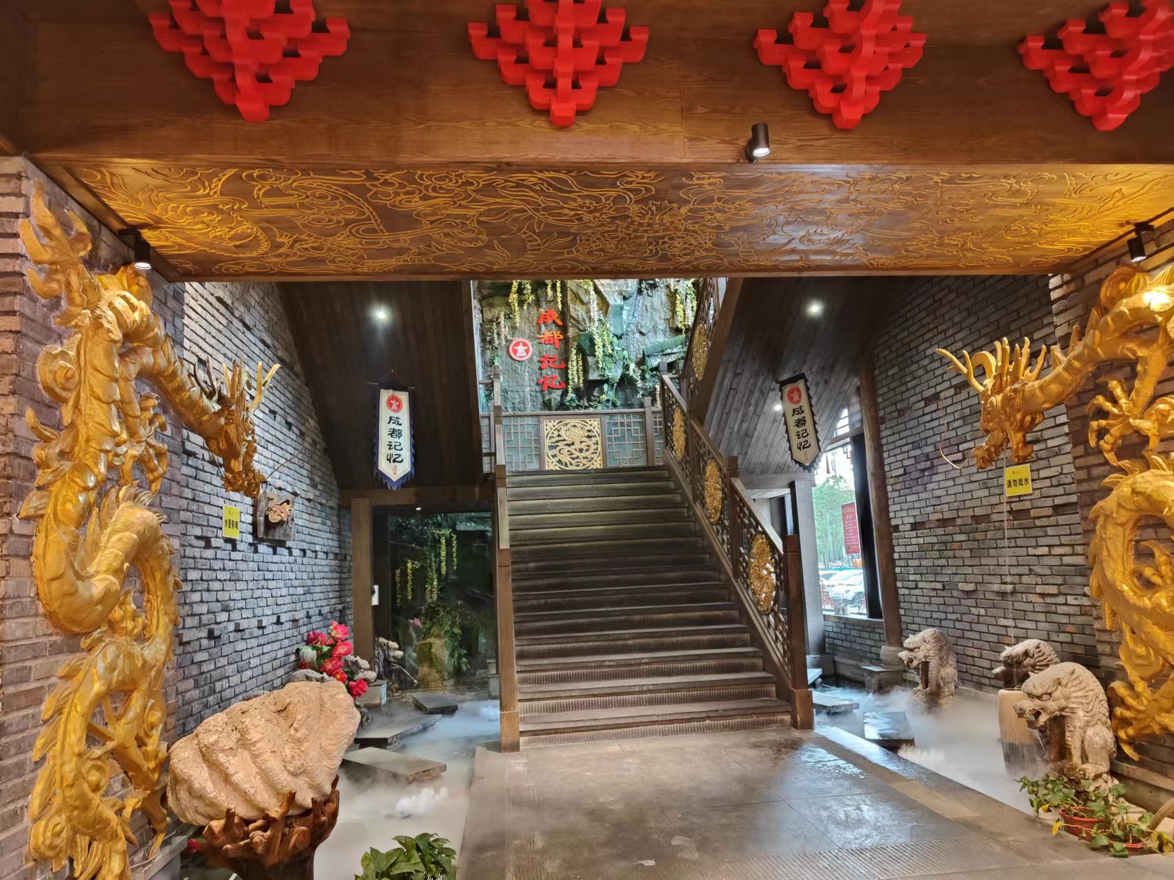 开火锅店自己开店与加盟的区别,火锅店怎样加盟政策才吸引人