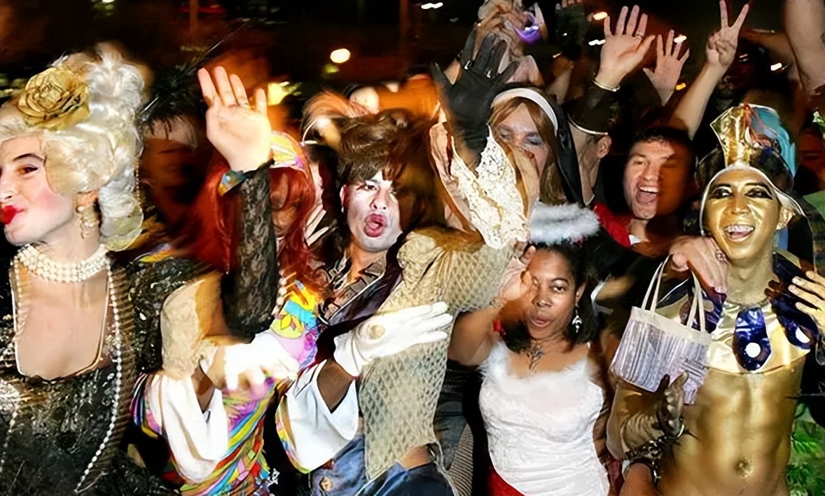 美国各节由来,美国节日盛行