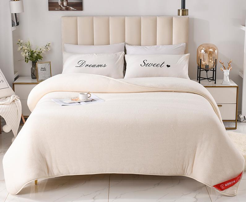 纤维被和棉花被哪个好,棉花被和丝棉被的区别