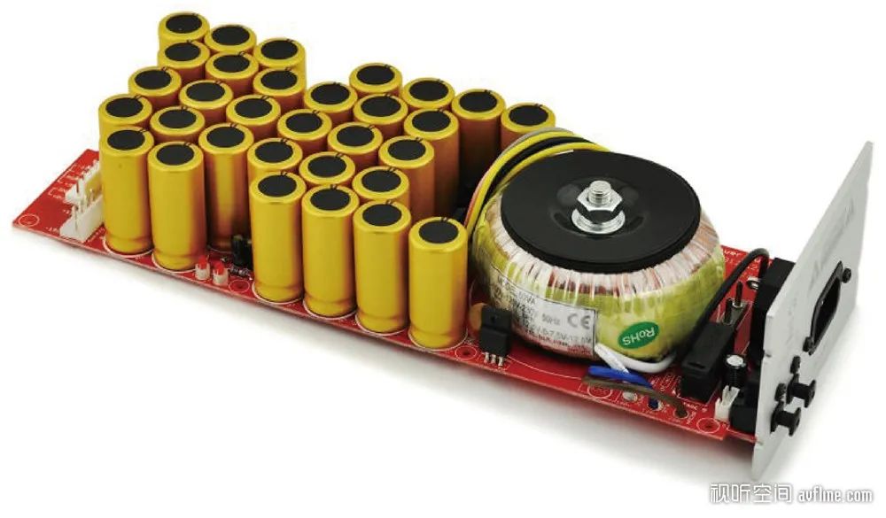 领略德国音响文化精髓：B.M.C.AudioDAC1解码前级、M3单声道后级