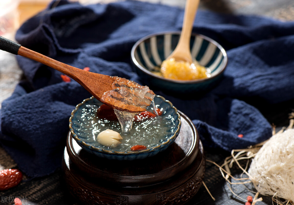 乾隆喜欢收藏钟表吗,乾隆时代外国人向乾隆进贡的钟表